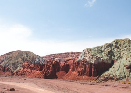 Tour Valle Arcoíris - Petroglifos Hierbas Buenas